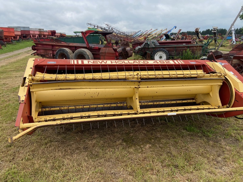 Hay/Forage/Livestock  New Holland 492 Haybine Photo