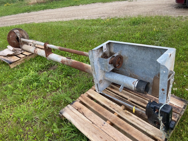Manure Equipment  Electric Manure Pump - 4.5" x 8' Photo
