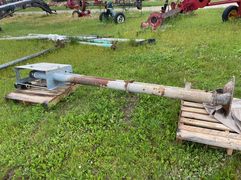 Manure Equipment  Electric Manure Pump - 4.5" x 8' Photo