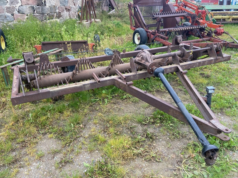 Armor Rock Windrower - 11FT