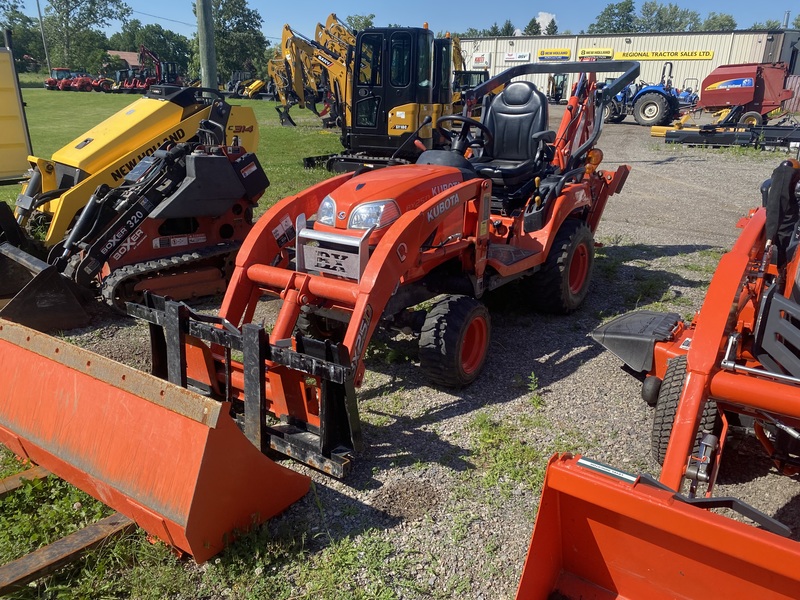 Kubota BX25D Compact Tractor Loader Backhoe