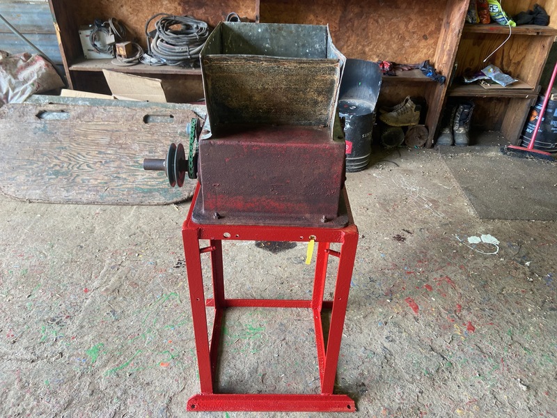 Hay/Forage/Livestock  Small Roller Mill - 4' x 28" Photo