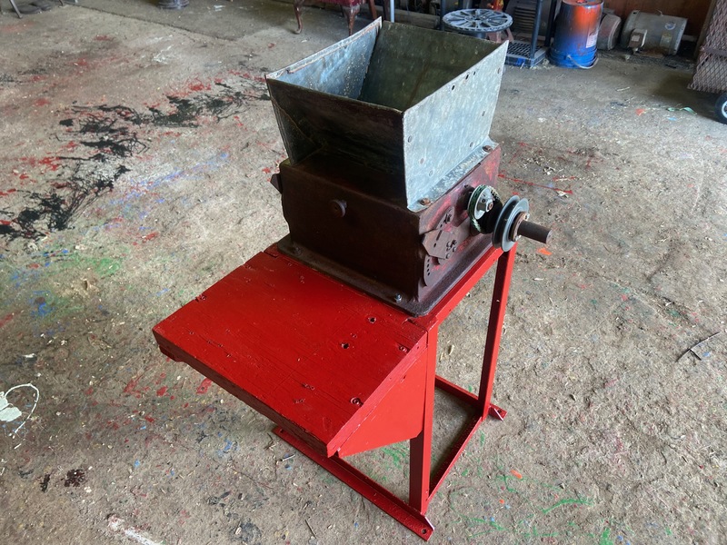 Hay/Forage/Livestock  Small Roller Mill - 4' x 28" Photo