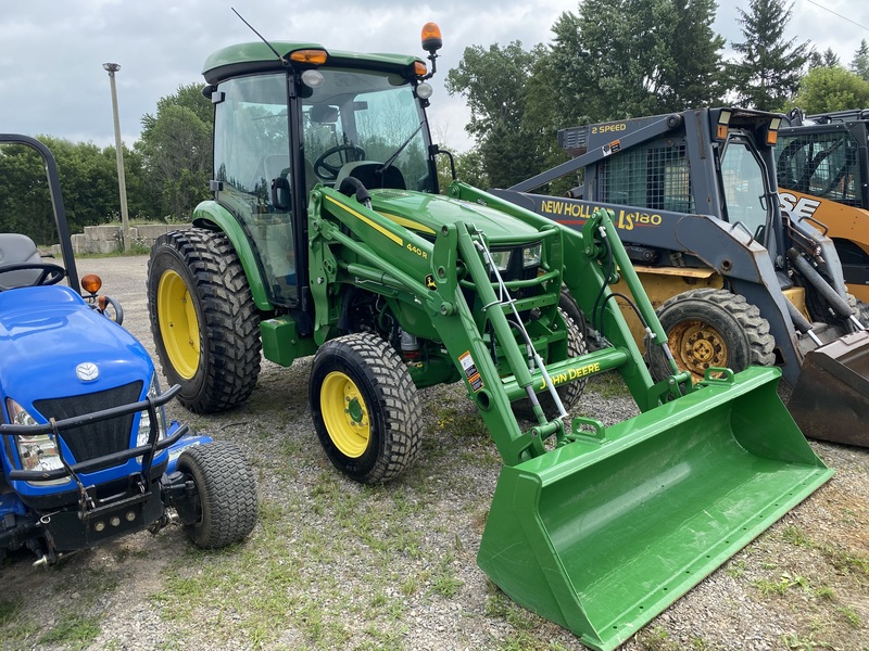 John Deere 4066R Compact Tractor w/Loader - 50hrs! 
