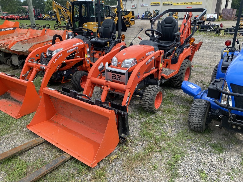 Kubota BX25D Compact Tractor Loader Backhoe