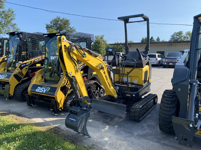 New Holland E15X Mini Excavator - ELECTRIC