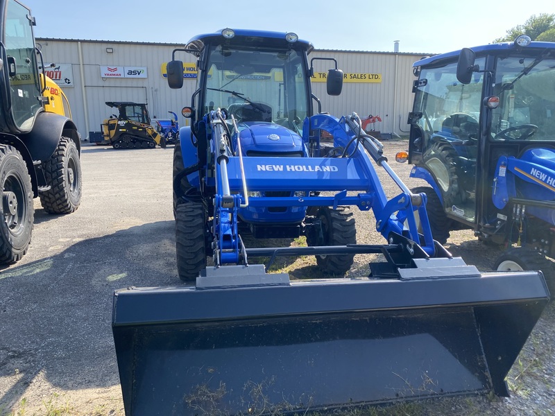 New Holland Boomer 40 Compact Tractor Loader