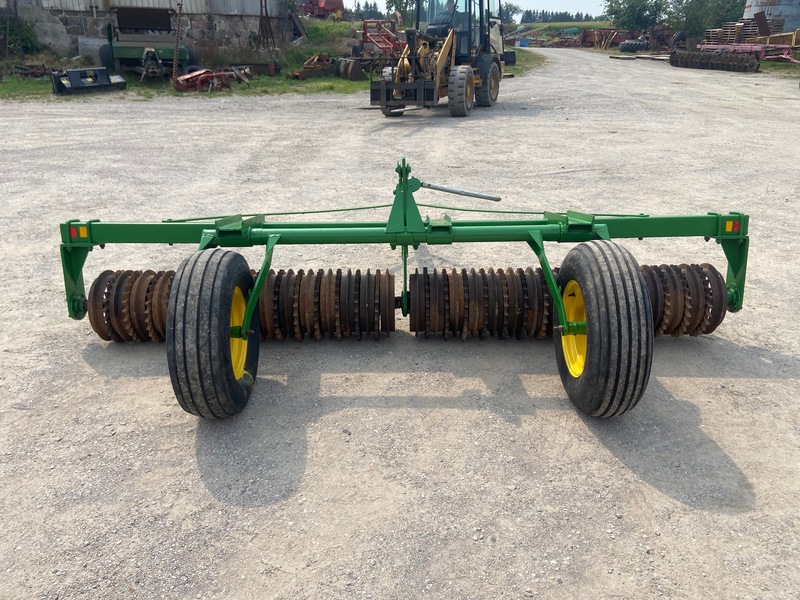 Tillage - Other  Sprocket Packer w/ Hydraulic Lift - 10FT Photo