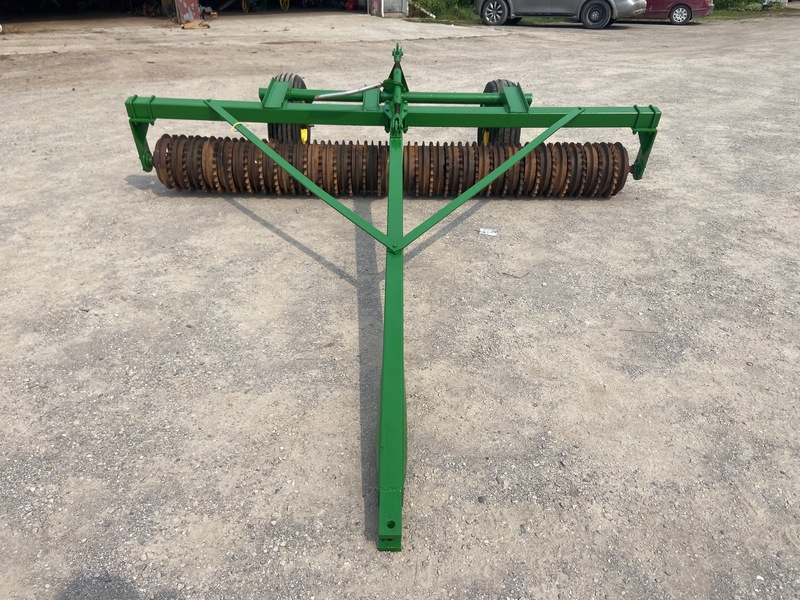 Tillage - Other  Sprocket Packer w/ Hydraulic Lift - 10FT Photo