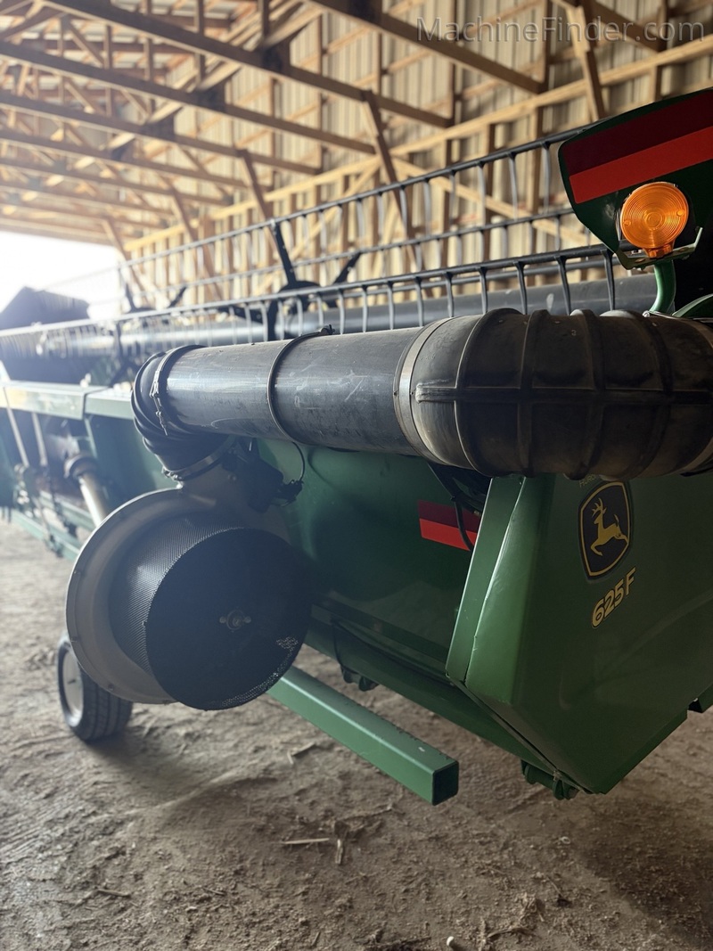 Harvesting  2013 John Deere 625F Flex Head Photo