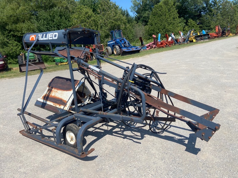 Hay/Forage/Livestock  Allied Bale Stooker w/ Hydraulic Drive Photo