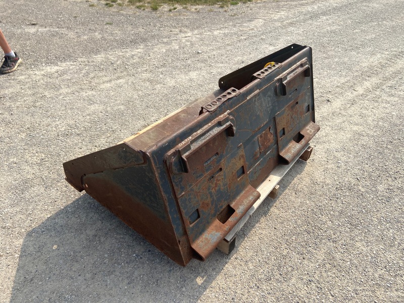 Attachments  Skid Steer Bucket - 4.5FT Photo