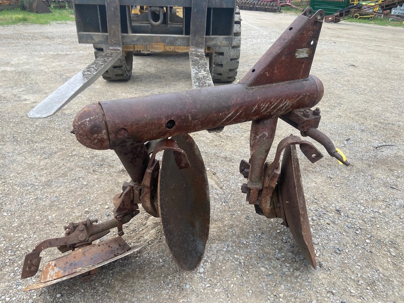 Tillage - Plows  Ferguson Disc Plow - 3PT Photo