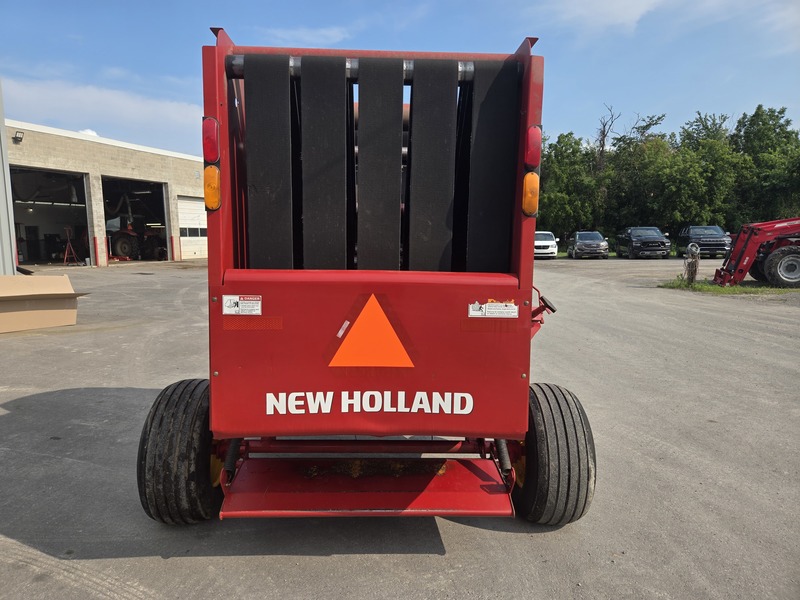 Hay & Forage  New Holland RB 450 Utilitty Photo