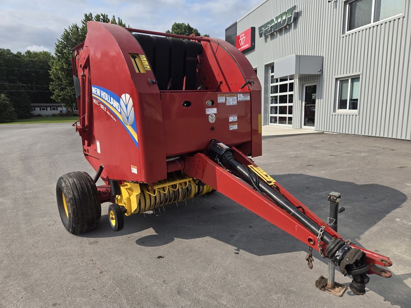 Hay & Forage  New Holland RB 450 Utilitty Photo