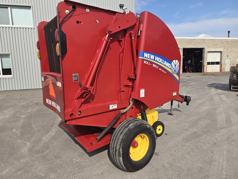 Hay & Forage  New Holland RB 450 Utilitty Photo