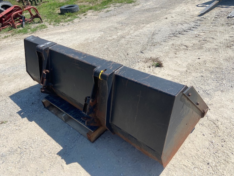 Attachments  Hardy Bucket - 7FT Photo
