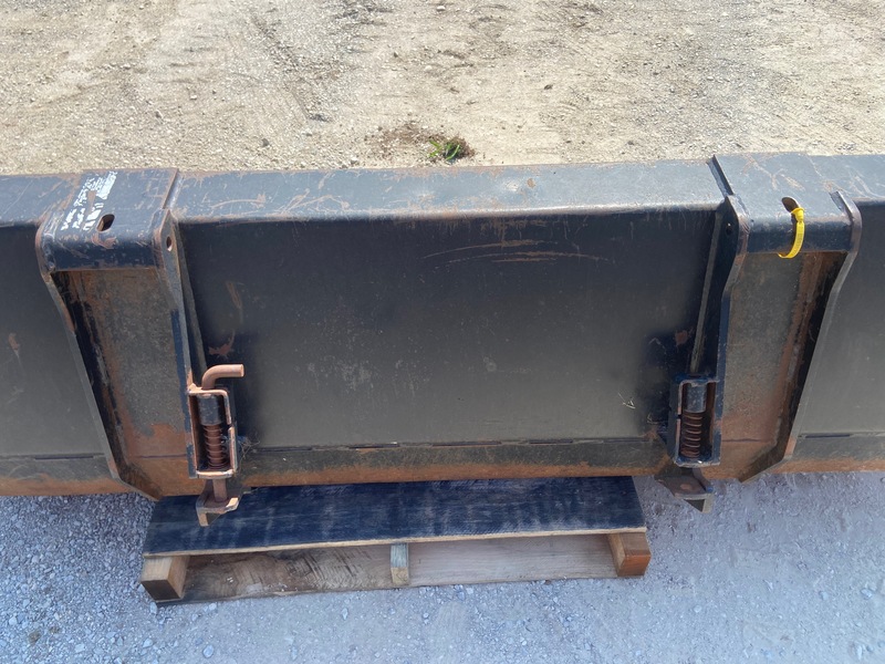 Attachments  Hardy Bucket - 7FT Photo