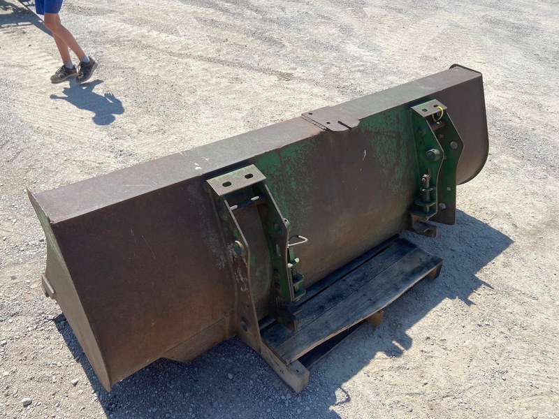 Attachments  John Deere 640 Bucket - 7FT Photo