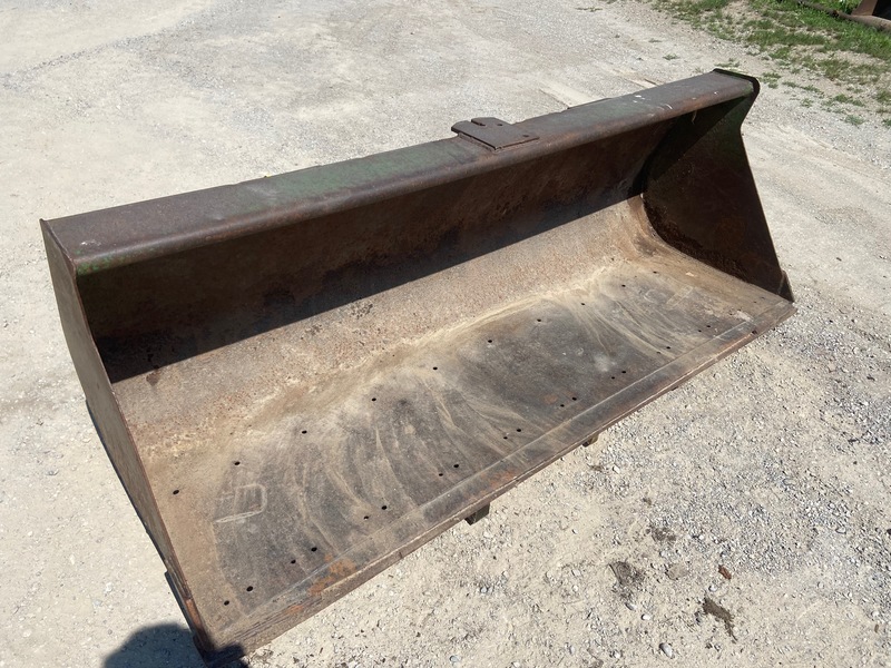 Attachments  John Deere 640 Bucket - 7FT Photo