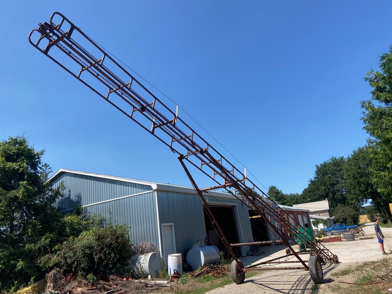 Miscellaneous  Forage King Electric Bale Elevator - 40FT Photo