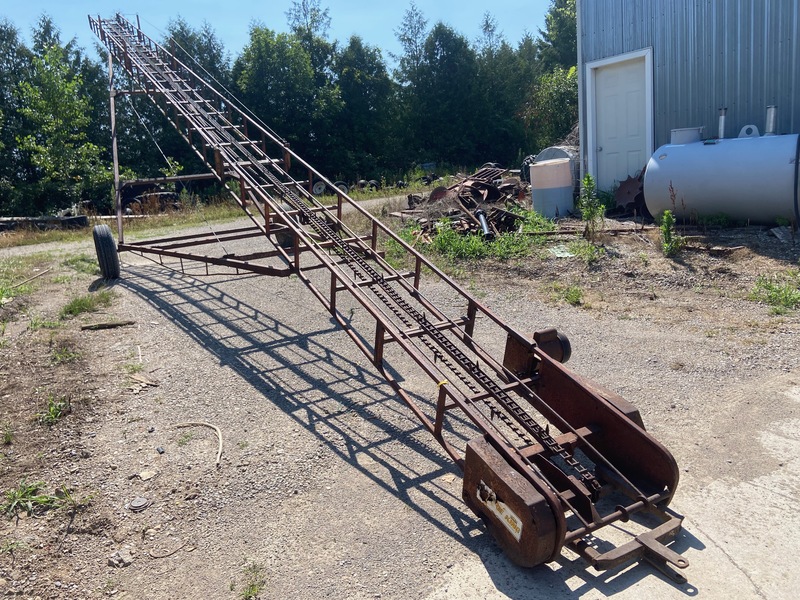 Miscellaneous  Forage King Electric Bale Elevator - 40FT Photo