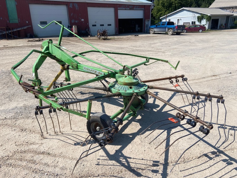 Hay/Forage/Livestock  Deutz-Allis KS 1.50 Rotary Rake Photo