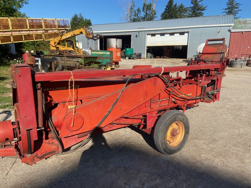 Hay/Forage/Livestock  New Holland 273 Baler w/ Thrower Photo