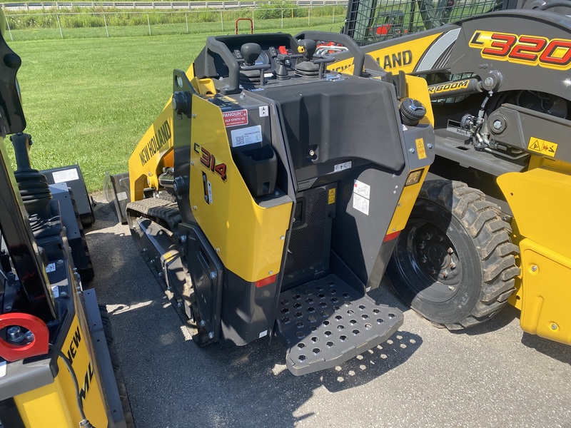 New Holland C314 Compact Track LoaderDEMO  