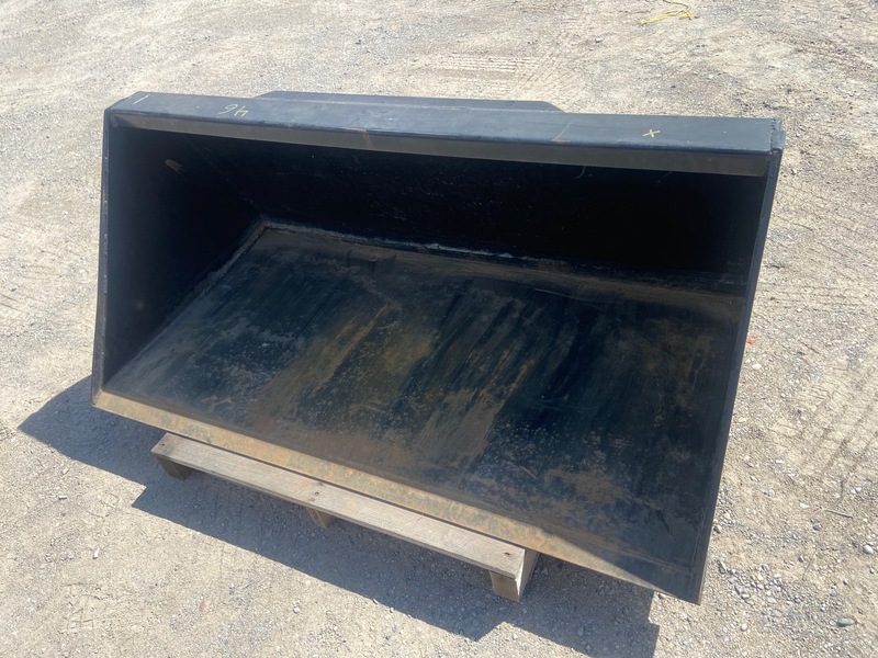 Compact Skid Steer Bucket - 5FT
