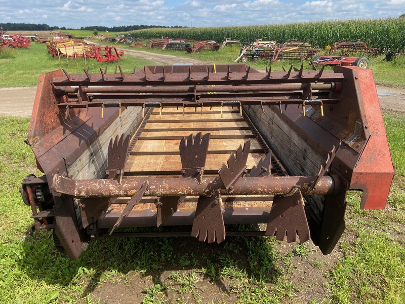 Manure Equipment  International Harvester 155 Manure Spreader Photo