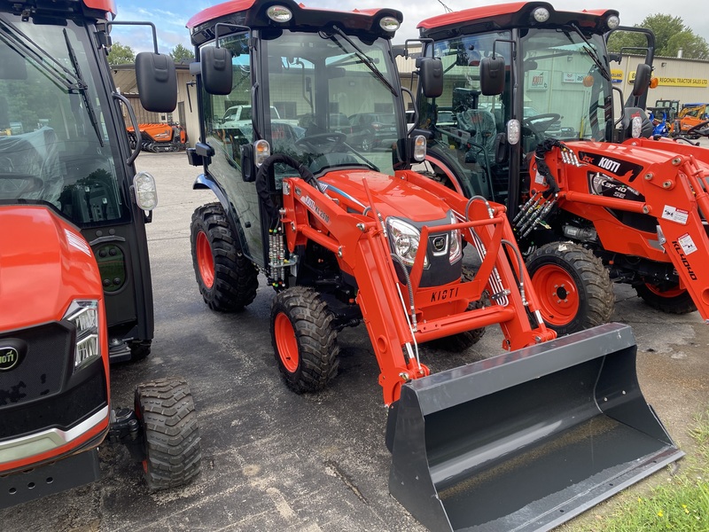 Kioti CX2510 Compact Tractor with cab 