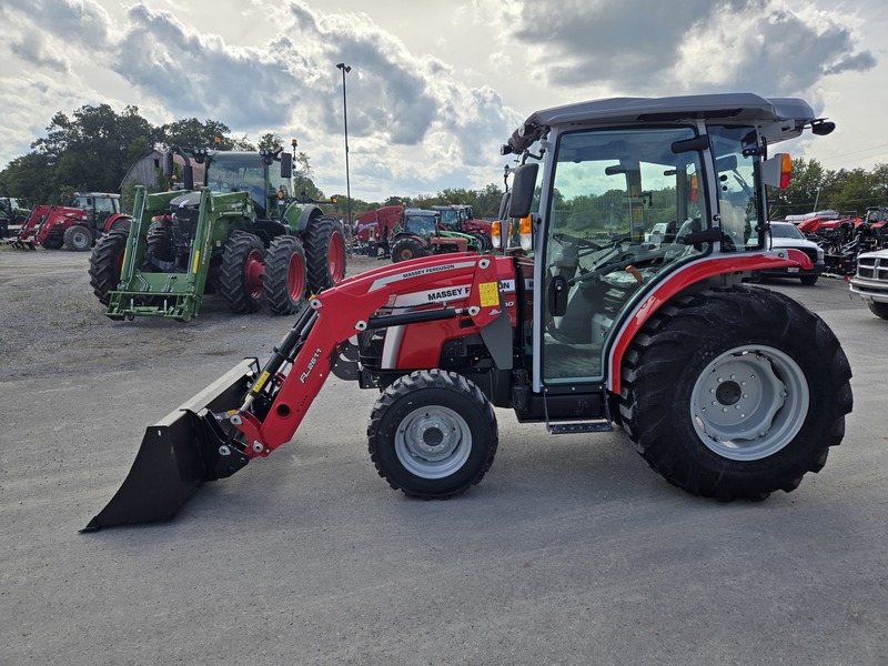 Tractors  Massey Ferguson 1M.40H Cab Tractor With Loader Photo
