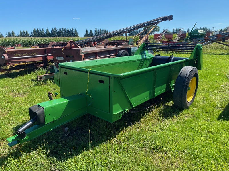 John Deere 40 Manure Spreader - Double Beater