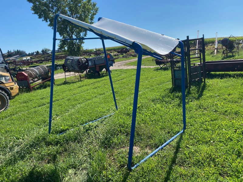 Round Bale Slide For Feeder