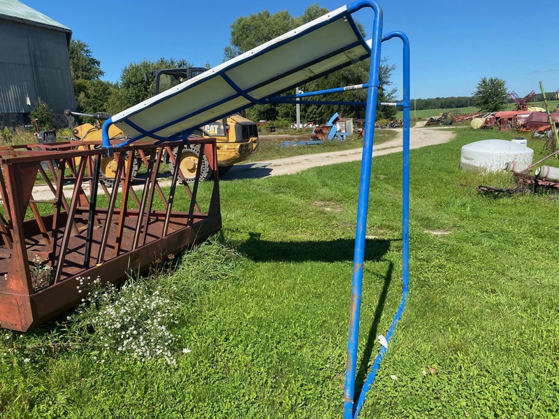 Hay/Forage/Livestock  Round Bale Slide For Feeder Photo