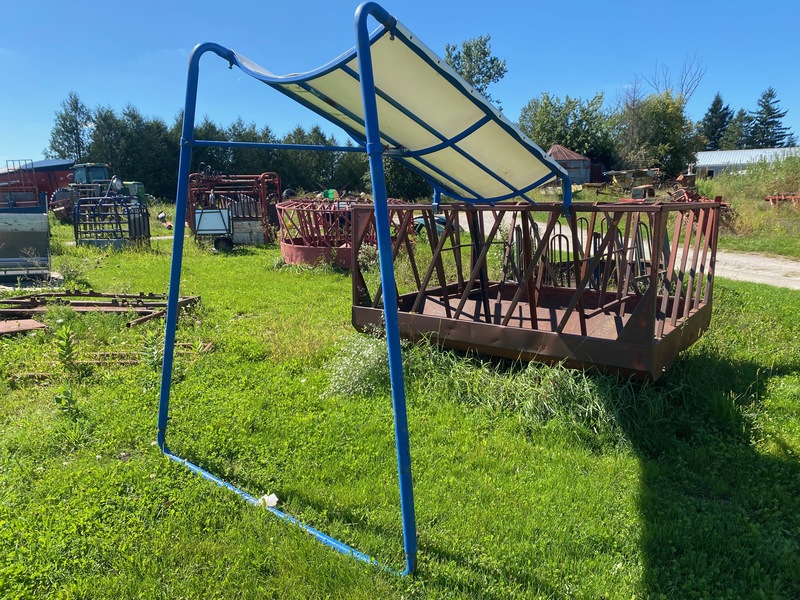 Hay/Forage/Livestock  Round Bale Slide For Feeder Photo