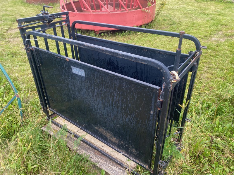 Hay/Forage/Livestock  Marweld Sheep/Goat/Calf Squeeze Gate Photo