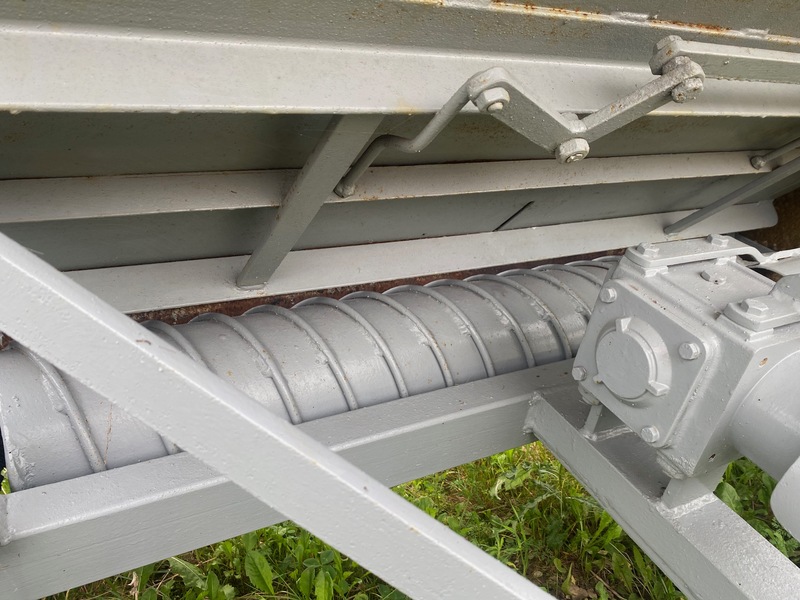 Chemical/Fertilizer Application  Egedal Line-Fertilizer Speader - PTO Drive Photo