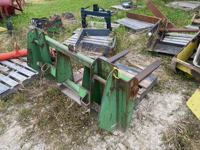 Attachments  John Deere Pallet Forks Photo