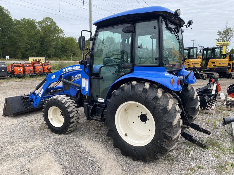 New Holland Boomer 45 Tractor Cab Loader 