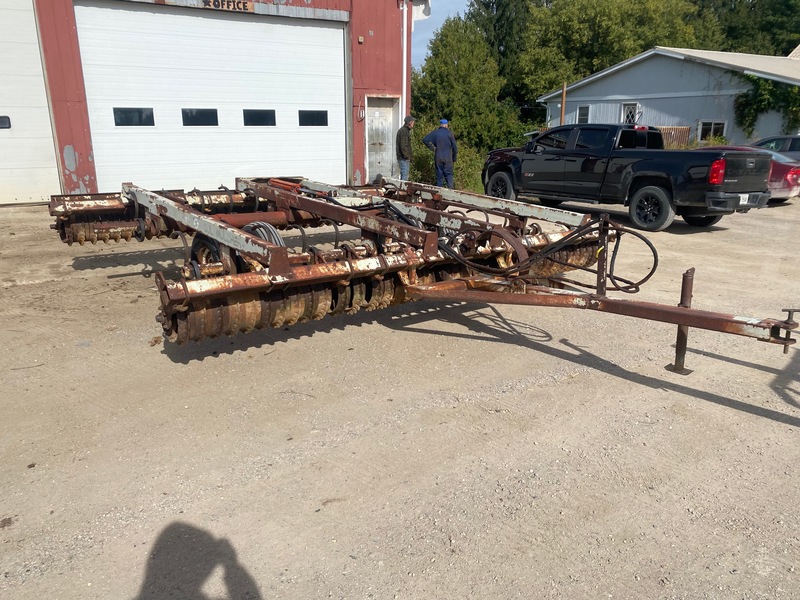 Tillage - Other  Dunham Lehr Cultipacker - 14FT Photo