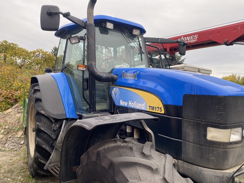 New Holland TM175 Tractor/Snowblower/SnowWing Plow 