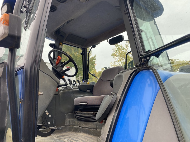 New Holland TM175 Tractor/Snowblower/SnowWing Plow 