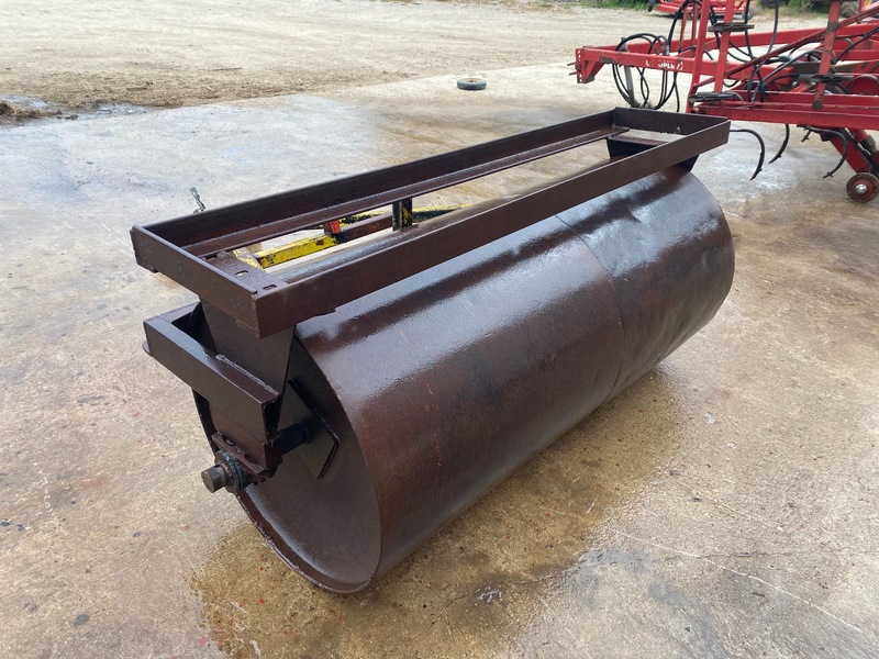 Attachments  65" Landroller w/ Ball Hitch Photo